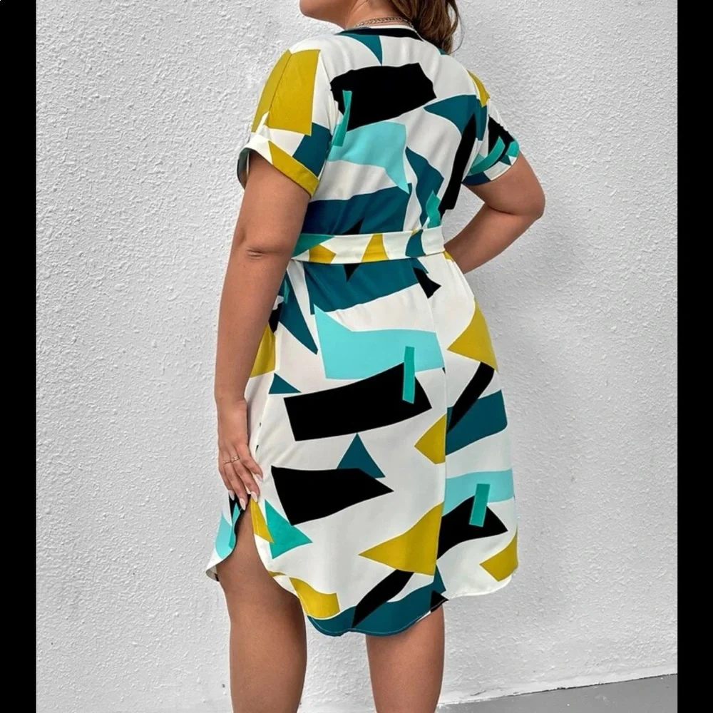 Plus Size Abstract Geo Colorblock Print Belted Dress - Picture 8 of 9